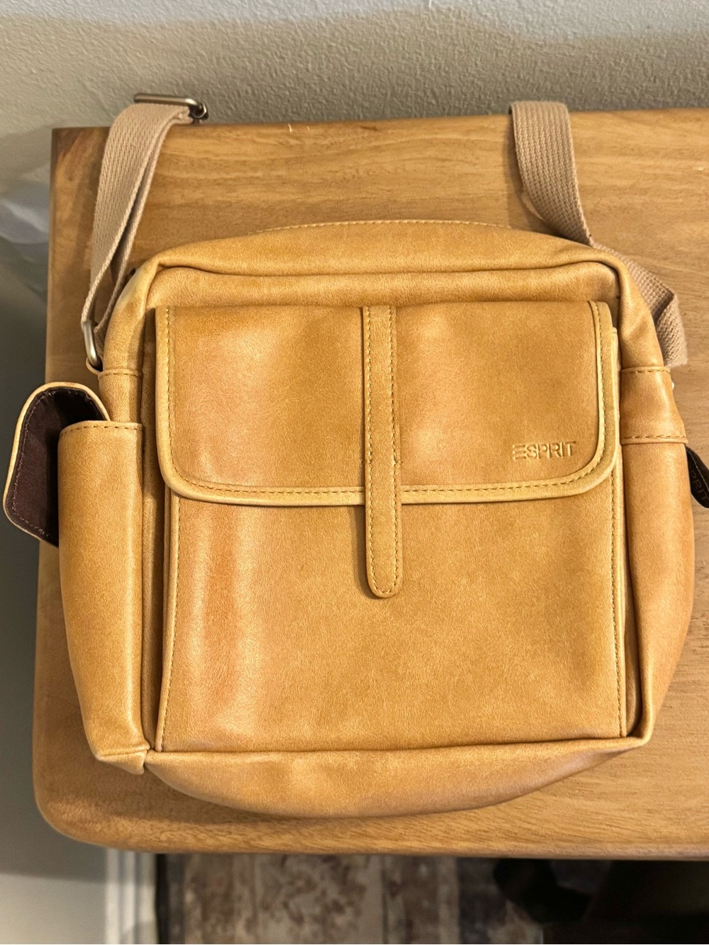 Esprit Vintage Tan Faux Leather Crossbody bag